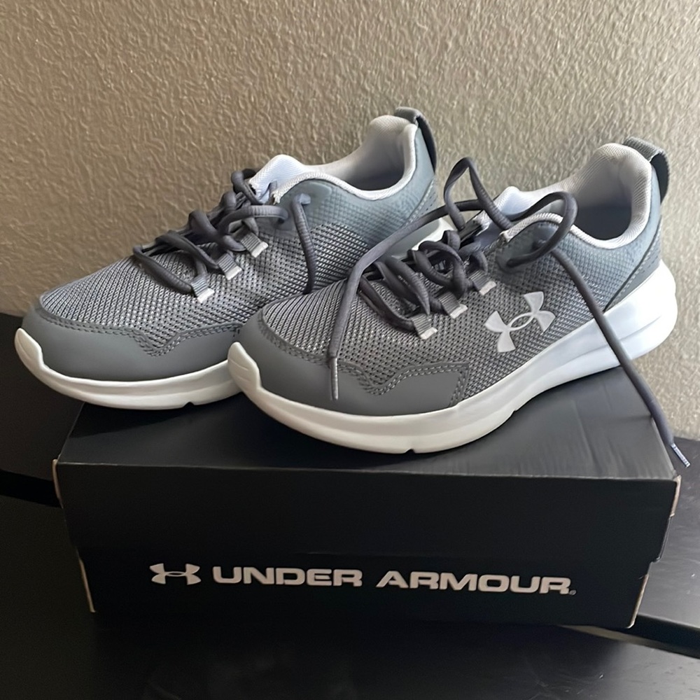 Brand new 7Y gray Under Armour Sneakers w/box
